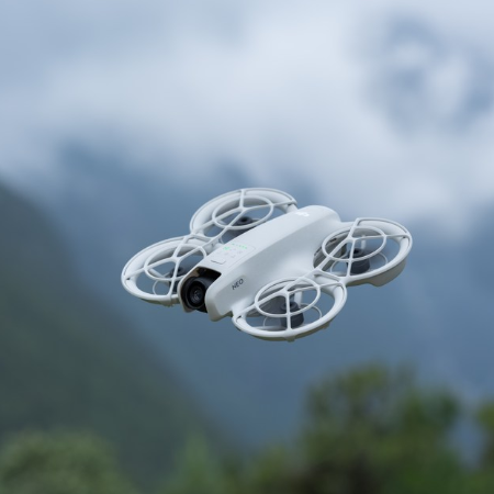 고화질 항공촬영 드론 DJI Neo 4K 입문용 추천